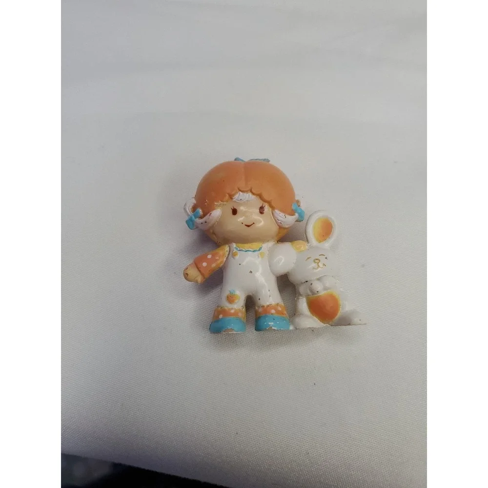Vintage Strawberry Shortcake Apricot With‎ Hopsalot Bunny Miniature Figure